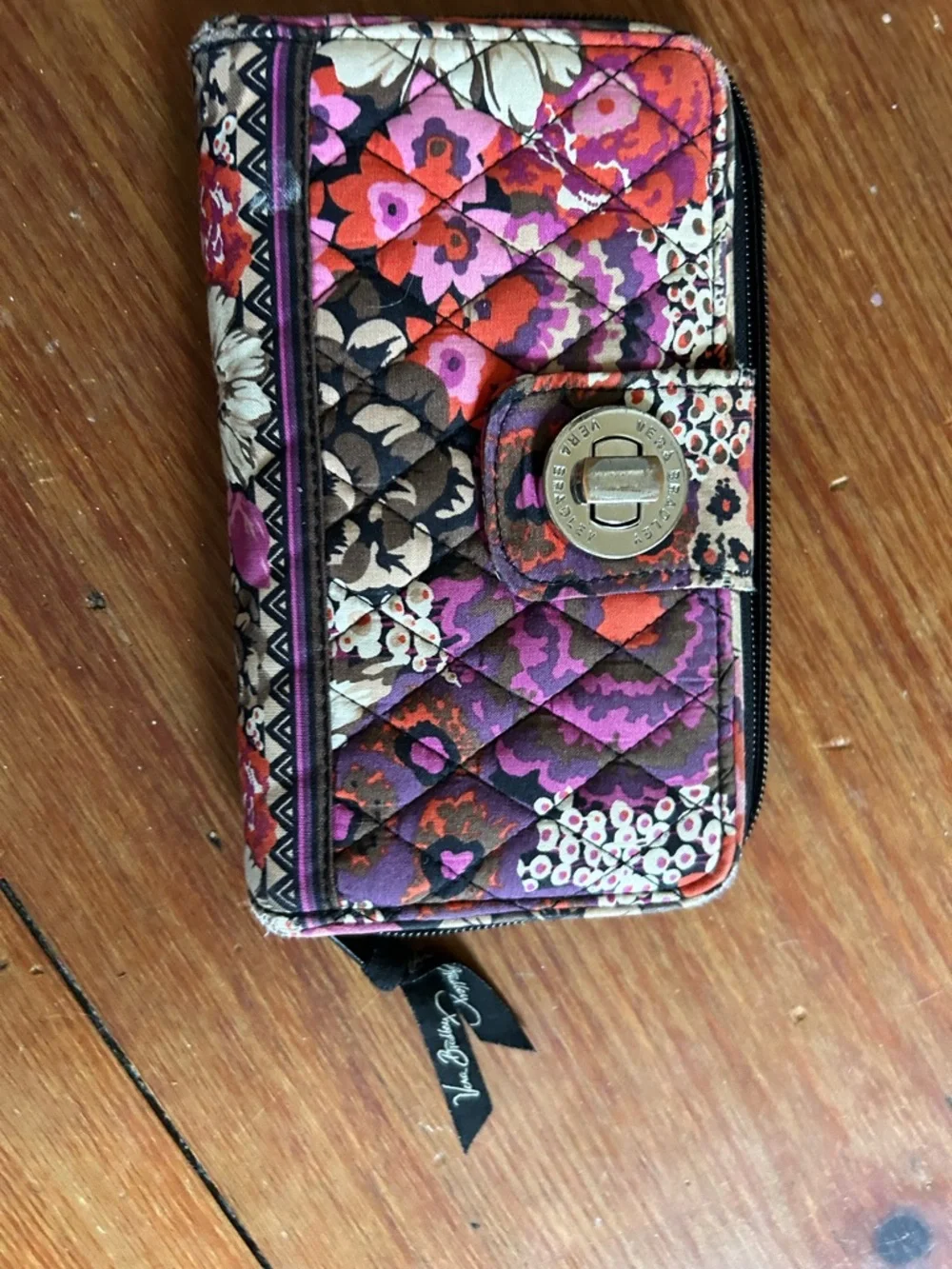 Vera Bradley RFID Turnlock Wallet - Picture 2 of 6